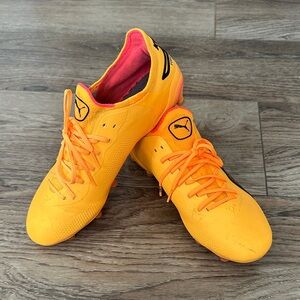 Puma Men’s Bright Orange Football Cleats with Pink Lining